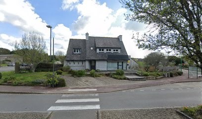 D M, Agence Immobilière à Crach