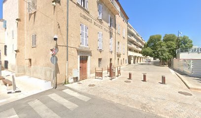 Marie-Cecile RETALI Capifrance, Agence Immobilière à La Valette-du-Var