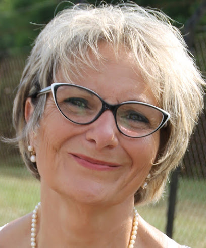 Joëlle Leroy Iad France Agence Immobilière à Saint-Rome-de-Tarn