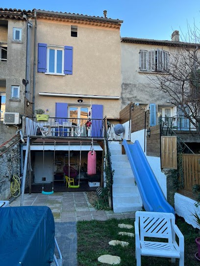 Isabelle-Benoît HOCHARD - Immobilier Garéoult - Rocbaron - Propriétés-privées, Agence Immobilière à Garéoult