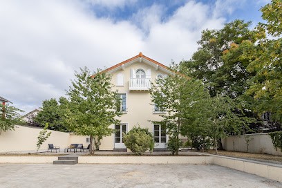 BELLA DN PROPERTIES - La Passion De L'immobilier Depuis 1875, Agence Immobilière à Vaucresson