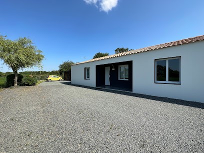 Iad France Anne Sophie Roy Mandataire, Agence Immobilière à L'Île-d'Olonne