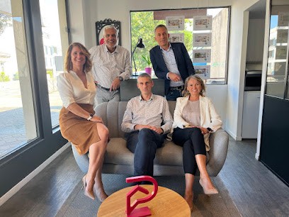 Stéphane Plaza Immobilier Saint-Médard-en-Jalles transactions estimations locations, Agence Immobilière à Saint-Médard-en-Jalles