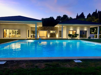 Riva Immobilier Luxury 83, Agence Immobilière à La Cadière-d'Azur