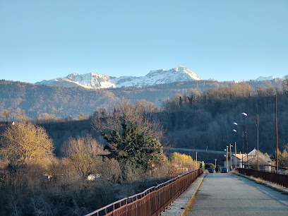 Béatrice Gueret Iad France, Agence Immobilière aux Porte-de-Savoie