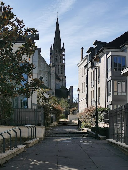 Sycogest Immobilier, Agence Immobilière à Étampes