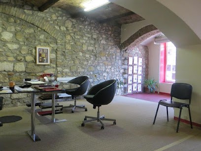 Jana, Agence Immobilière à Saint-Geniès-de-Malgoirès