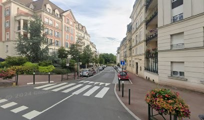 Marina LAURIOLA - KRETZ Luxury Real Estate, Agence Immobilière au Plessis-Robinson