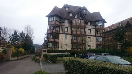 Copropriete 35 Rue Des Villas, Agence Immobilière à Tourgéville